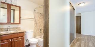 Stonebridge Gallery 73