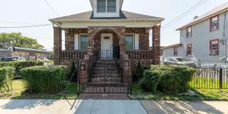 13 Fisher Avenue Gallery 1