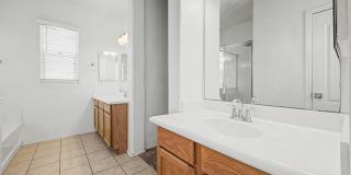 1944 N 77TH Glen Gallery 20