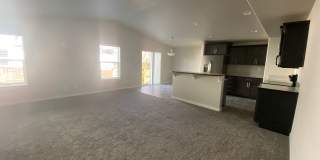 3 Bed 2.5 Bath renal home in Central Bend! Gallery 5