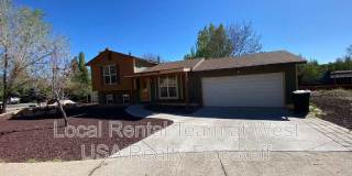 1607 N Prairie Way Gallery 1