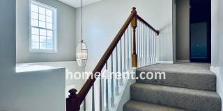 Gorgeous, Updated Home w/ Granite Counters and Wood Floors in Kitchen, Walkout Finished Basement! Gallery 23
