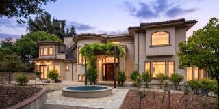 Amazing home, with incomparable views and privacy, but close in convenience! Gallery 1