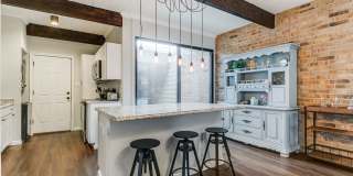 TERRELL HILLS TOWNHOUSE Gallery 14
