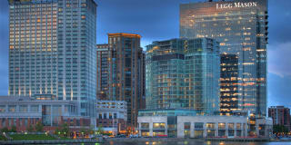 Spinnaker Bay at Harbor East Gallery 25