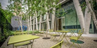 170 Amsterdam 170 Amsterdam Gallery 55