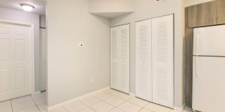 South Pointe Gallery 30