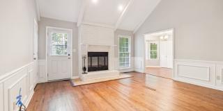 Spacious 4BR House in Roswell -Mountain Park Elementary district Gallery 5