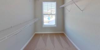 Condo Style Upper 3 Bedroom 2 Bathroom plus Den Apartment Gallery 25