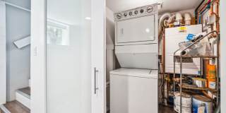 Charming Furnished Basement Unit in Regis – Northwest Denver Gallery 23