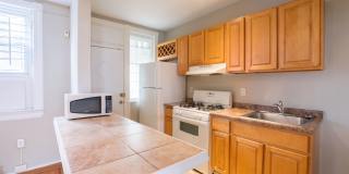 LaSalle Home with Three Bedrooms and Den Gallery 18