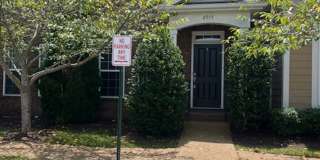 3 bedroom/2.5 Bathroom Sugar Valley Townhome Gallery 1