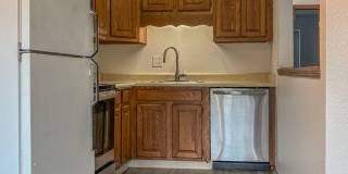 ONE MONTH FREE- Gresham 1 Bedroom Condo Available for Move In ! Call today Gallery 1