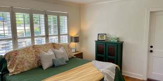 3/2 Duplex Conveniently Situated in an Established Neighborhood! Gallery 17