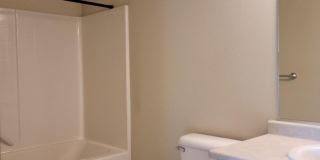 2 Bedroom in the Heart of Poulsbo Gallery 1