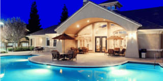 Pinnacle at Galleria Luxury Apartments Gallery 6