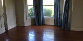 879 Oak Street Gallery 3