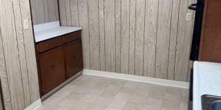 Cozy 2 Bedroom Home – Lawn Care & Snow Removal Included! Cozy 2 Bedroom Home – Lawn Care & Snow Removal Included! Gallery 11