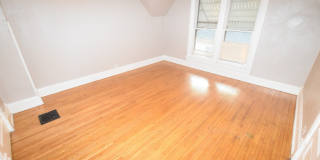 338 Marion Avenue Gallery 9