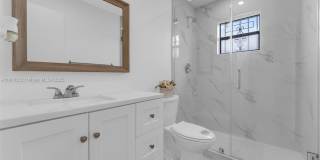 2401 SW 102nd Ave Gallery 17