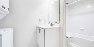 Orchard Square Gallery 21