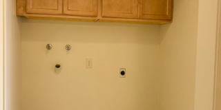 Comfortable Single-Level Living in a Prime Los Gatos Location Gallery 16