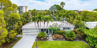 1733 Coral Gardens Drive Gallery 48