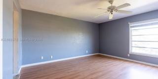 430 Commodore Dr Gallery 38