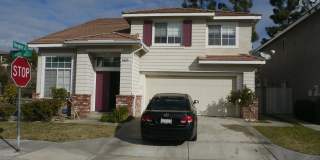 Stunning 3 Bed 3 Bath Duplex in Placentia with Open Floor Plan and Vaulted Ceilings. Gallery 4