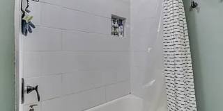 Updated 2BR Townhome | Bates-Hendricks | Steps to Fountain Square Gallery 25