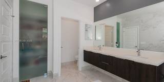 7902 NW 105th Ct Gallery 21