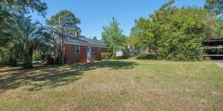 2207 Montclair Street Gallery 23