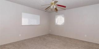 Room in 5 Bedroom Home at Heyerdahl Dr Room in 5 Bedroom Home at Heyerdahl Dr Gallery 8