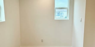 Venice &amp; Toberman Gallery 15