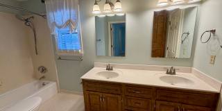 Fabulous Home Near Alice Drive! Gallery 13