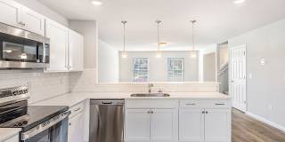 137 W Mason Street Gallery 3