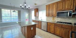 Bright home with big windows & open floorplan available in Circle C Ranch! Gallery 11