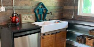 411 West Flora Street Gallery 18