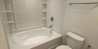 Townhouse / Burlington Gallery 16