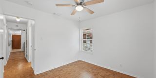 4 Bedroom with a Pool in Helotes! Gallery 45