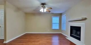 5532 NE Robmont Drive Gallery 22