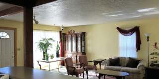 Charming 3-Bedroom Home Across from Orchard Park Gallery 8