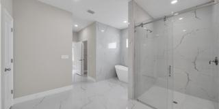 543 McArthur Boulevard Gallery 22