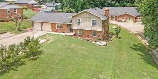 Charming 4BR House in Kannapolis Gallery 1