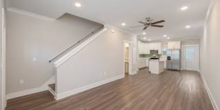 Spacious 3 Bedroom Townhouse with Community Pool! Gallery 8