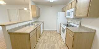 Maple Creek Apartments Gallery 1