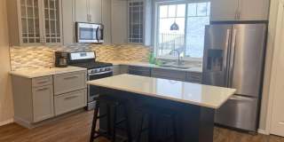 Stunning 3 Bed/2.5 Bath Eagle River Townhome with Unmatched Views! Gallery 4