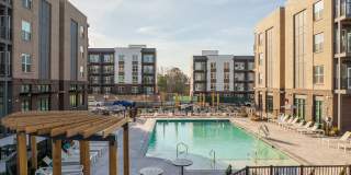 Alta Davis Gallery 39