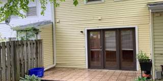 3 Bedroom 2.5 Bath Townhouse Gallery 6