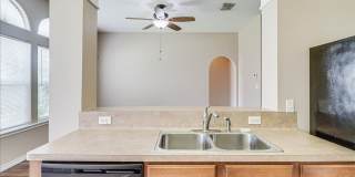 2317 Tropical Wind - 3 Bed/2 Bath - $1795month Gallery 21